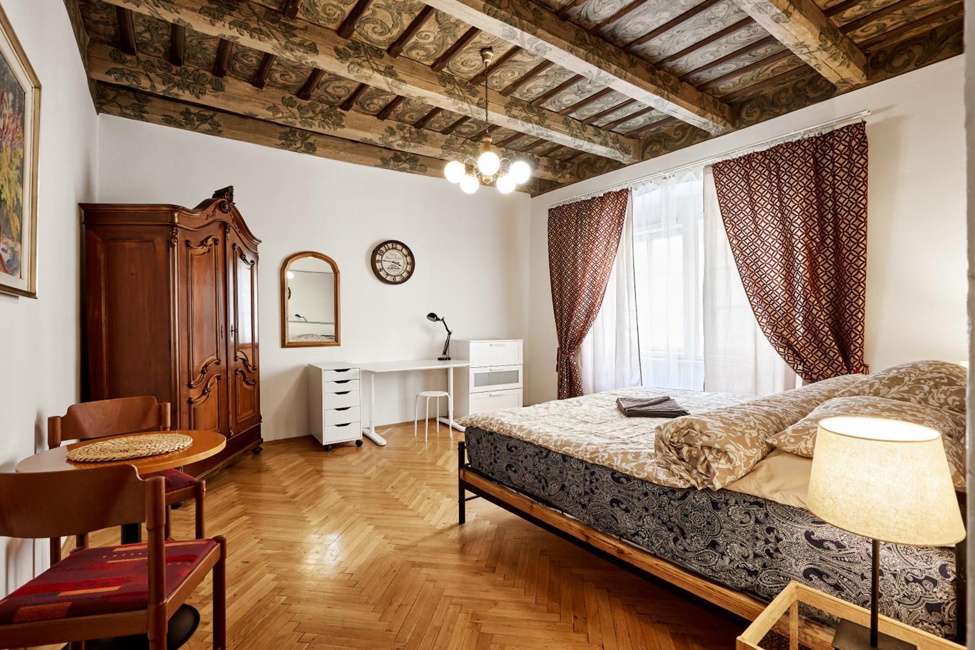 At The Blue Lion & Parking Assistance Apartment Prague Luaran gambar
