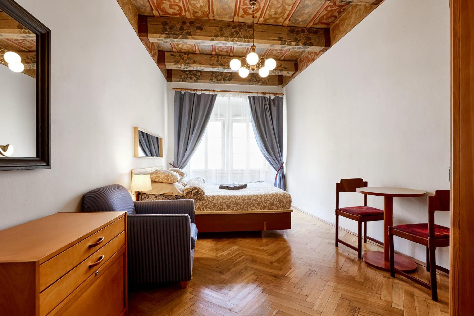 At The Blue Lion & Parking Assistance Apartment Prague Luaran gambar