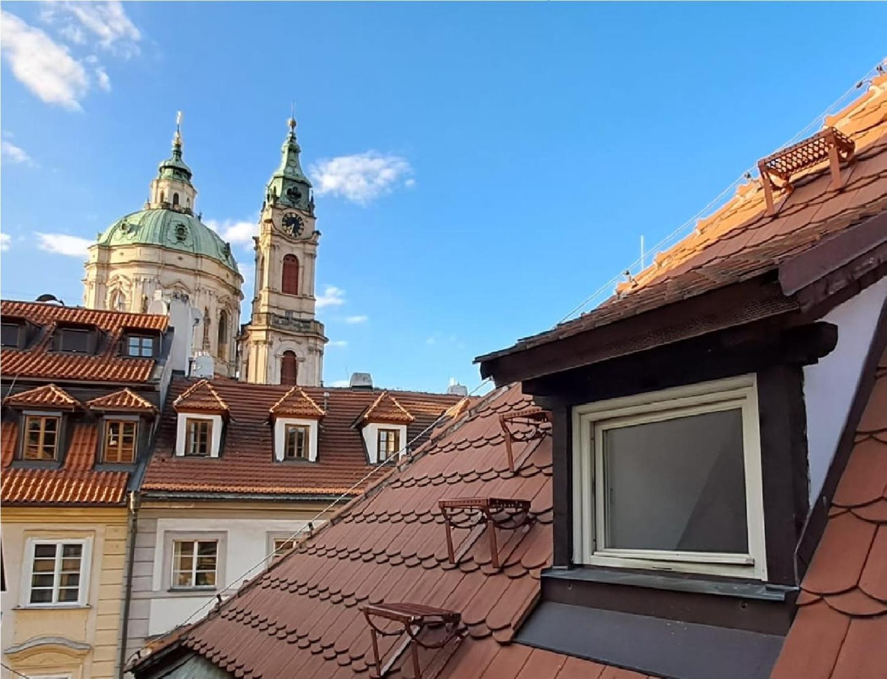 At The Blue Lion & Parking Assistance Apartment Prague Luaran gambar